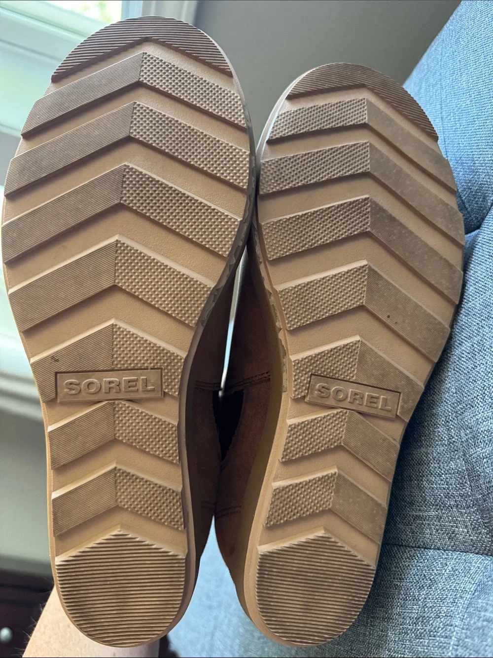 Sorel Tan Women's Chelsea Ankle Boots